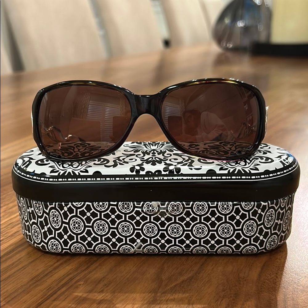 VINTAGE Brighton Twirl sunglasses